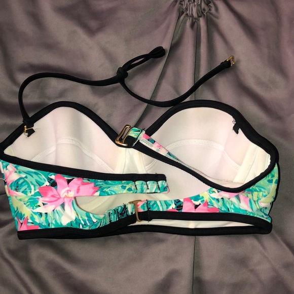 Floral Bandeau Bikini Top - Picture 2 of 4